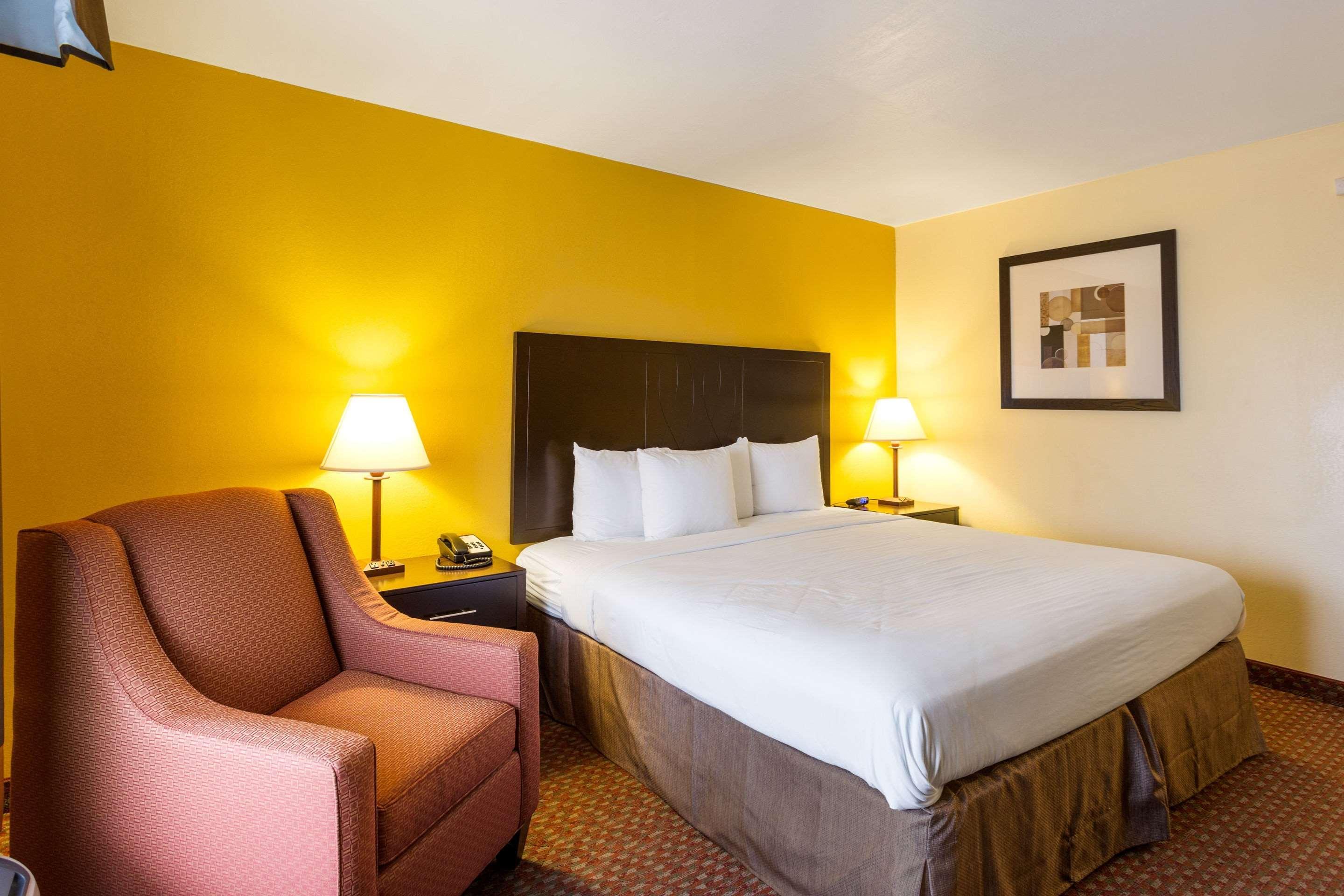 Quality Inn Indianola Exterior photo
