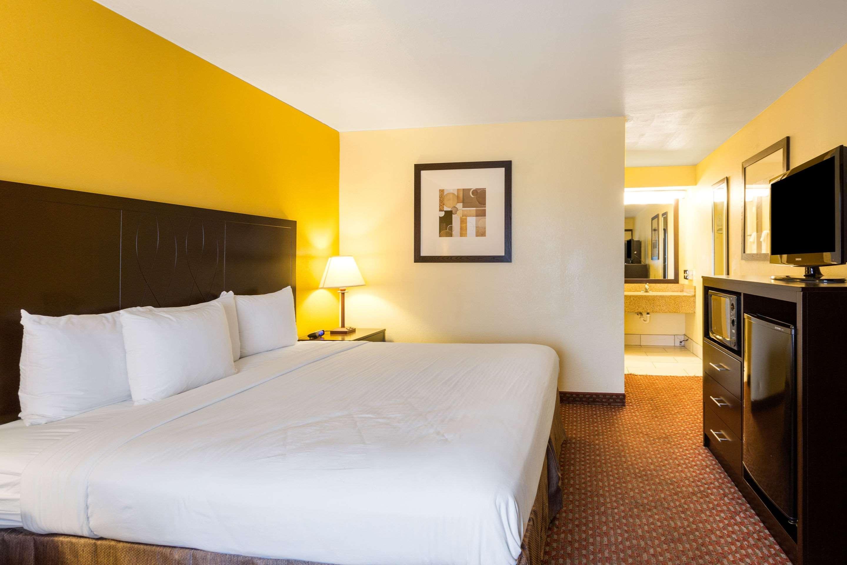 Quality Inn Indianola Exterior photo