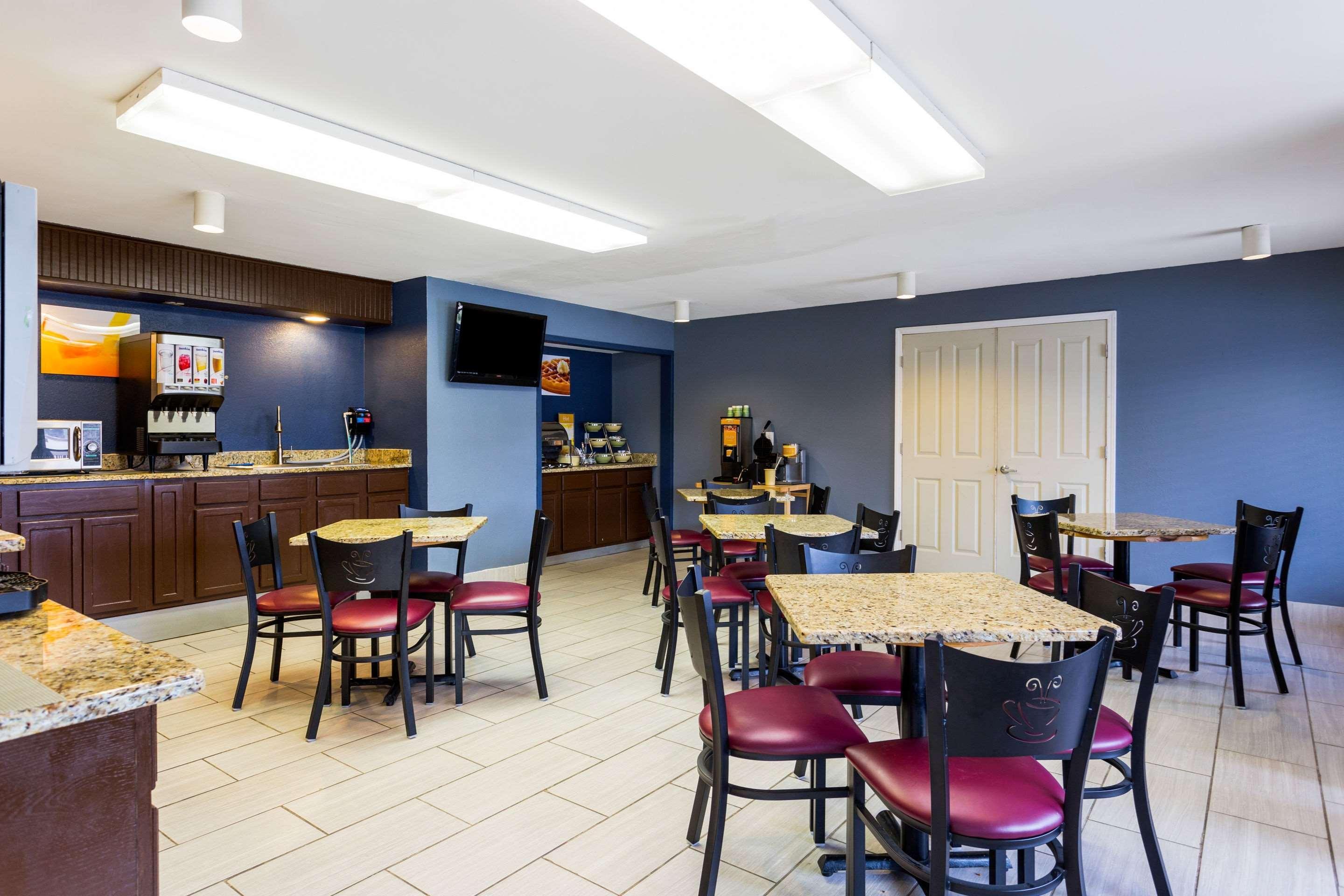 Quality Inn Indianola Exterior photo