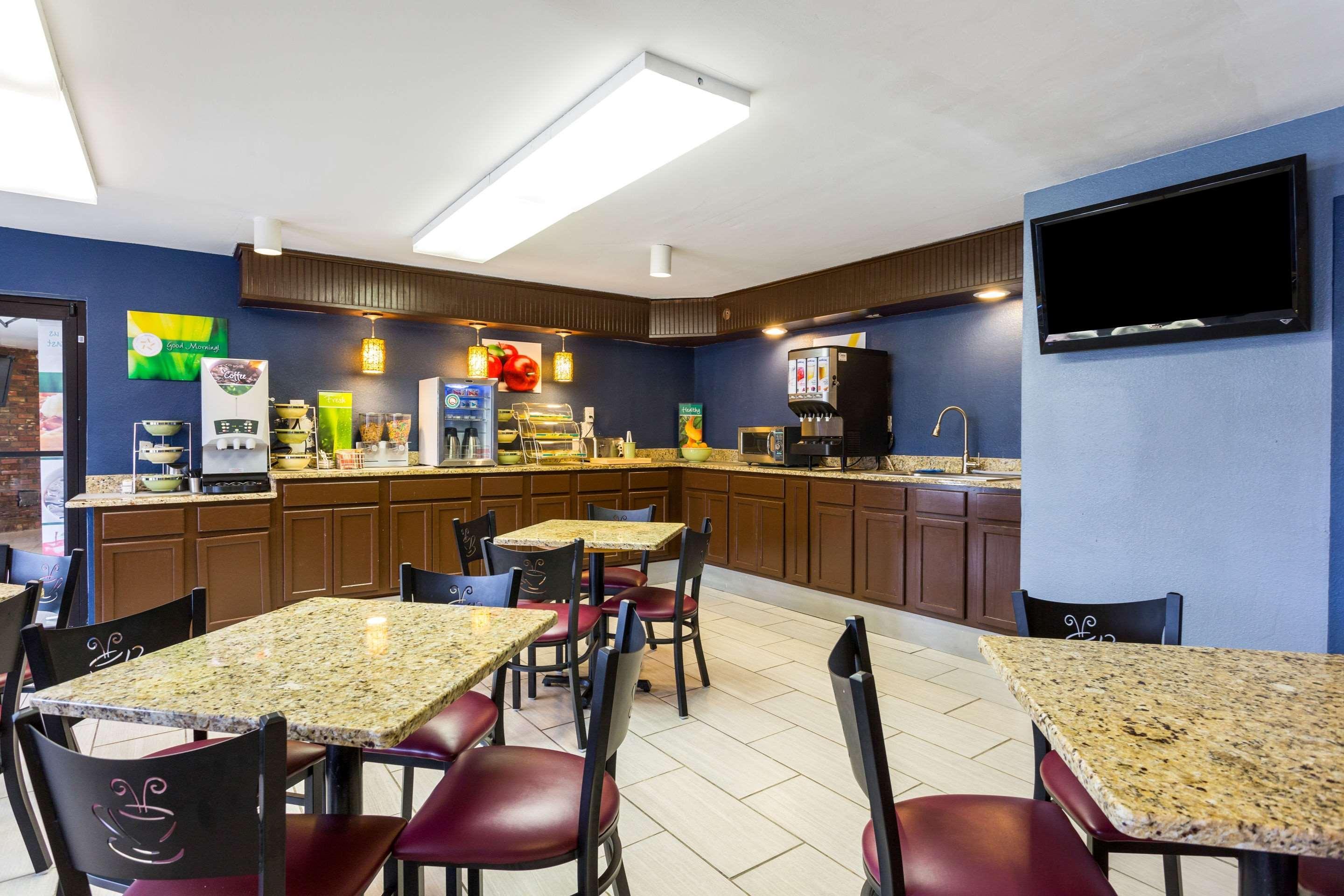 Quality Inn Indianola Exterior photo
