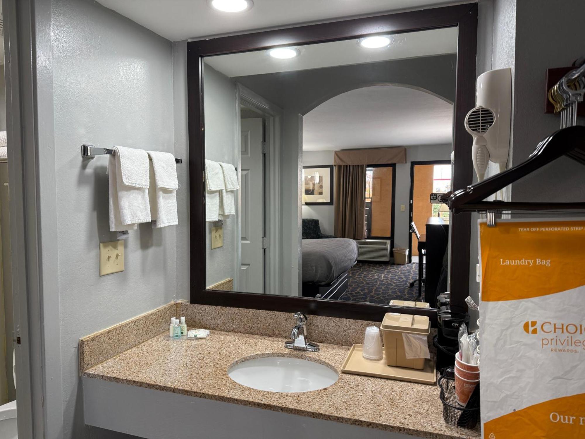 Quality Inn Indianola Exterior photo