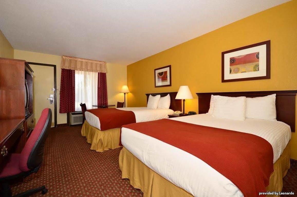 Quality Inn Indianola Room photo